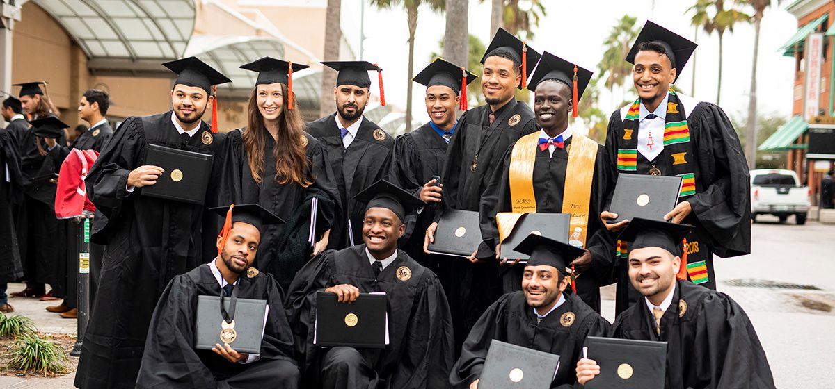 Group photo of UCF graduates
